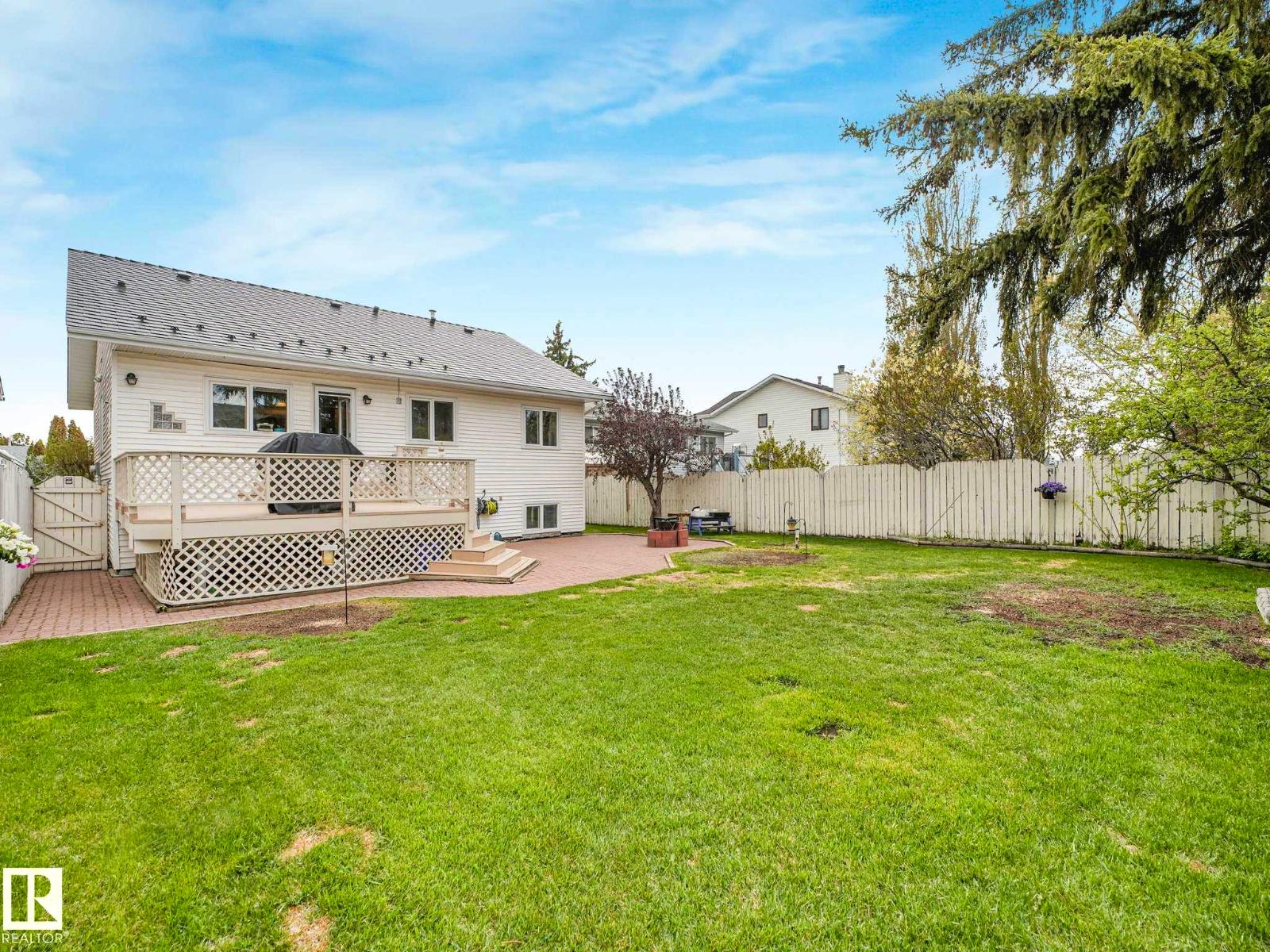 4504 29 AV NW - 53
