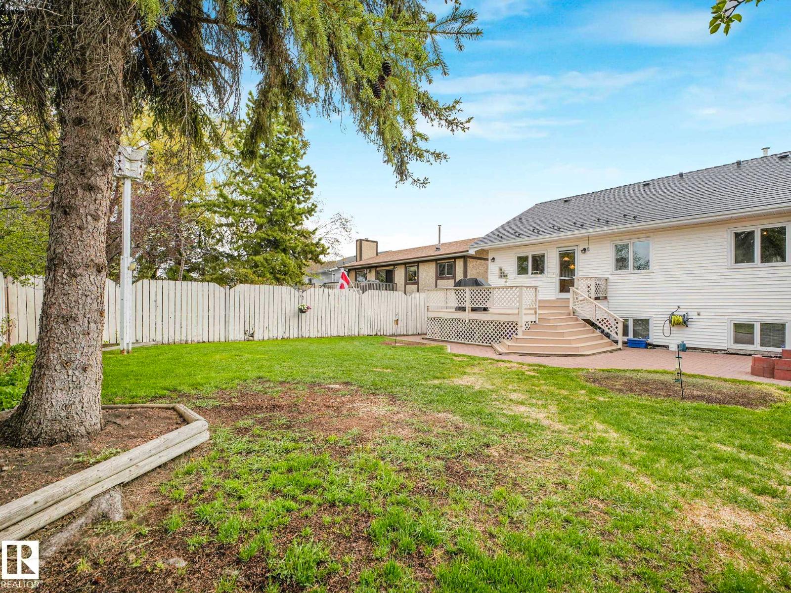 4504 29 AV NW - 55