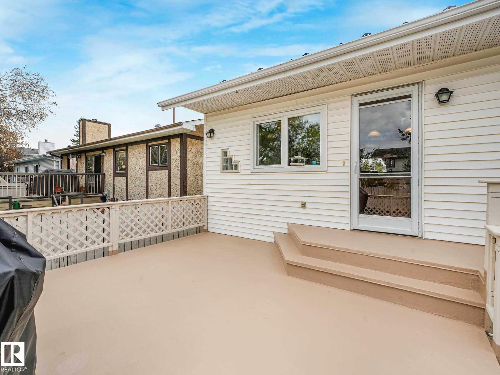 4504 29 AV NW - 56