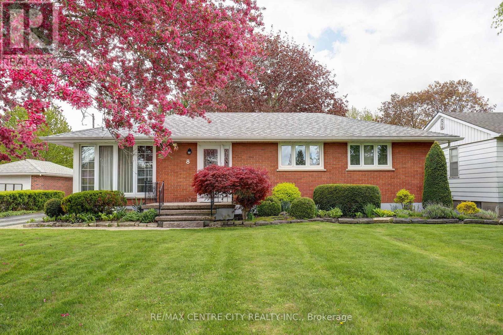 8 PATRICIA STREET - Image 3