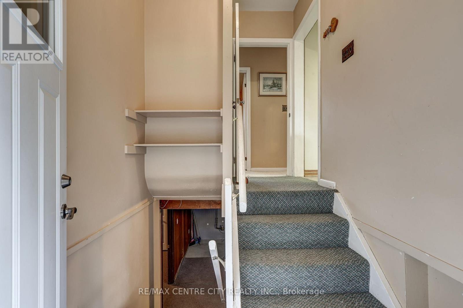 8 PATRICIA STREET - 37