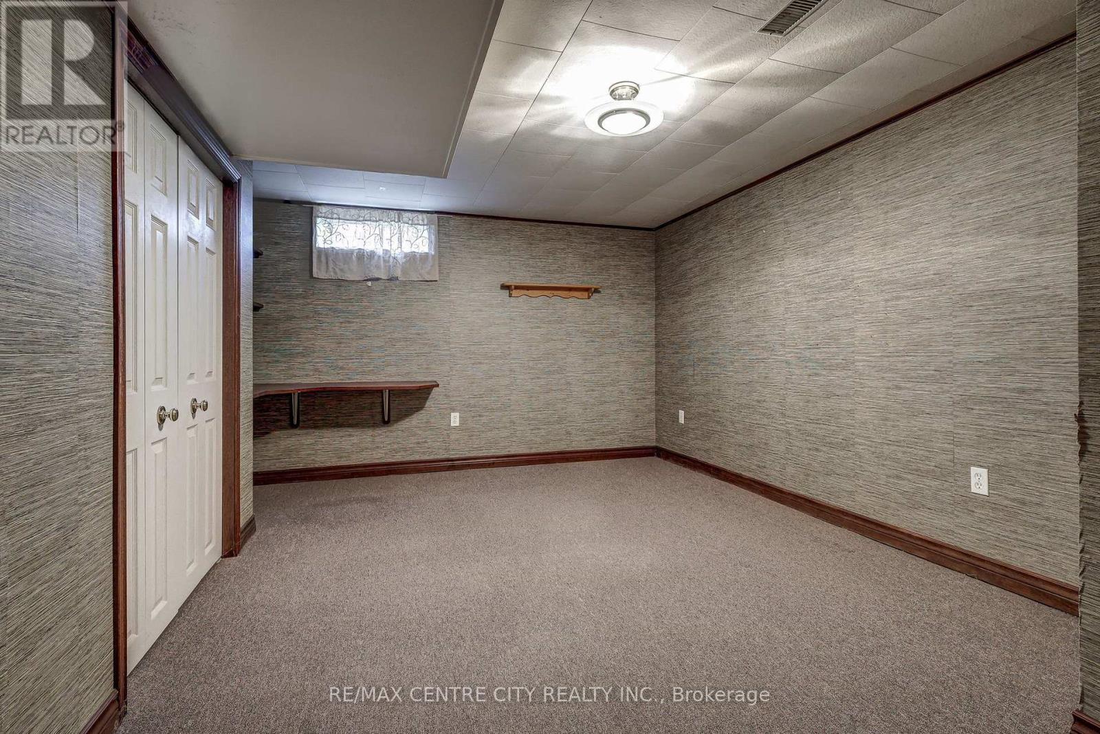 8 PATRICIA STREET - 41