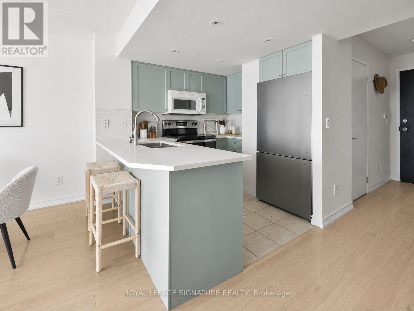 #1102 231 FORT YORK BOULEVARD - 4