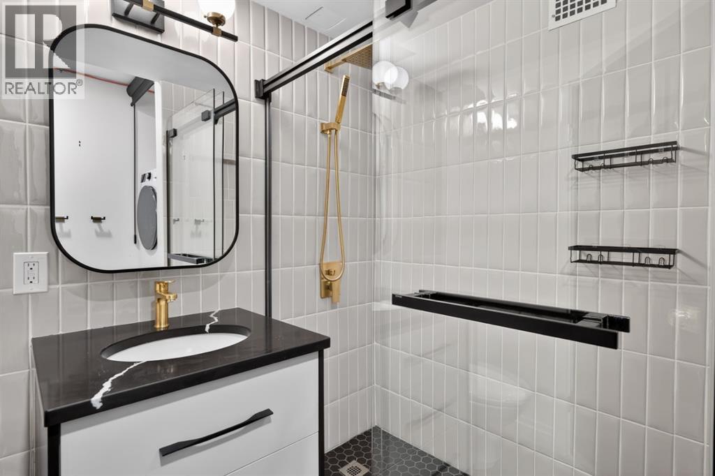 #401 3204 Rideau Place SW - 11
