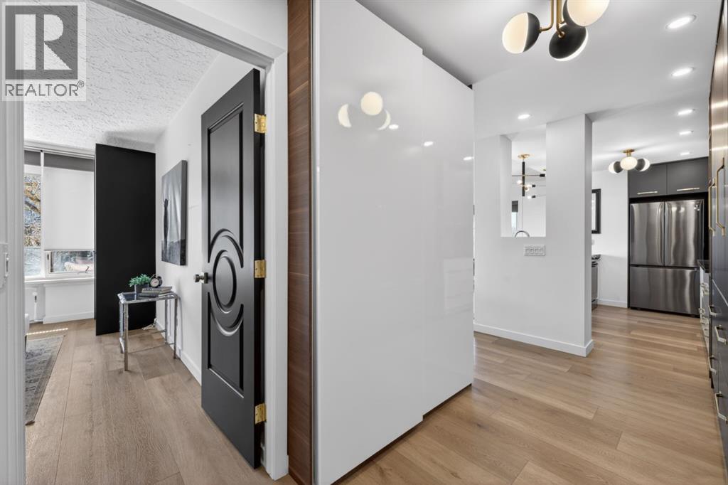 #401 3204 Rideau Place SW - 2