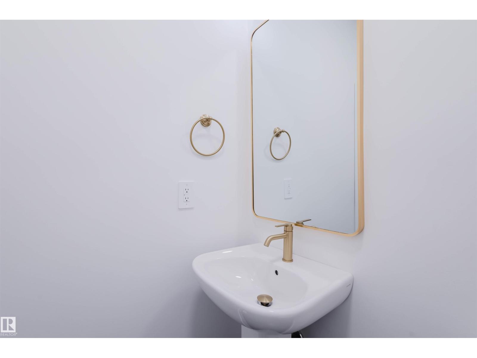 8243 KIRIAK LO SW - Image 3