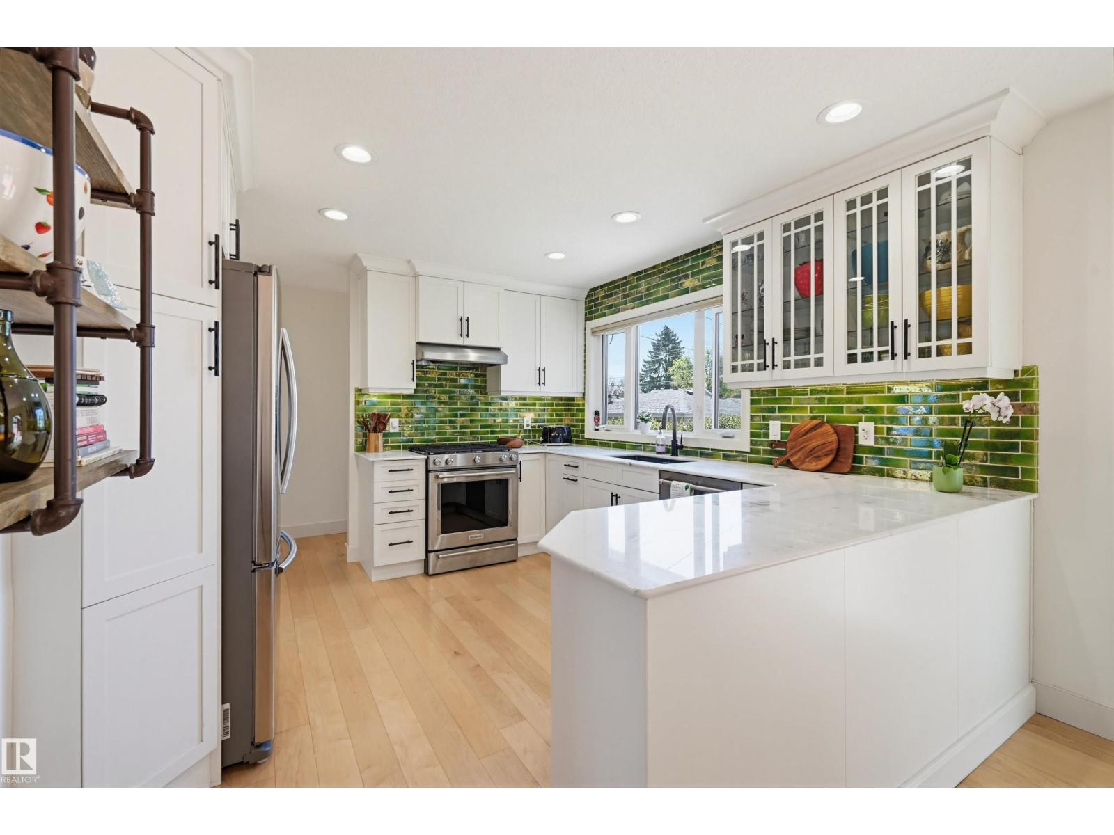 14631 88 AV NW - 15