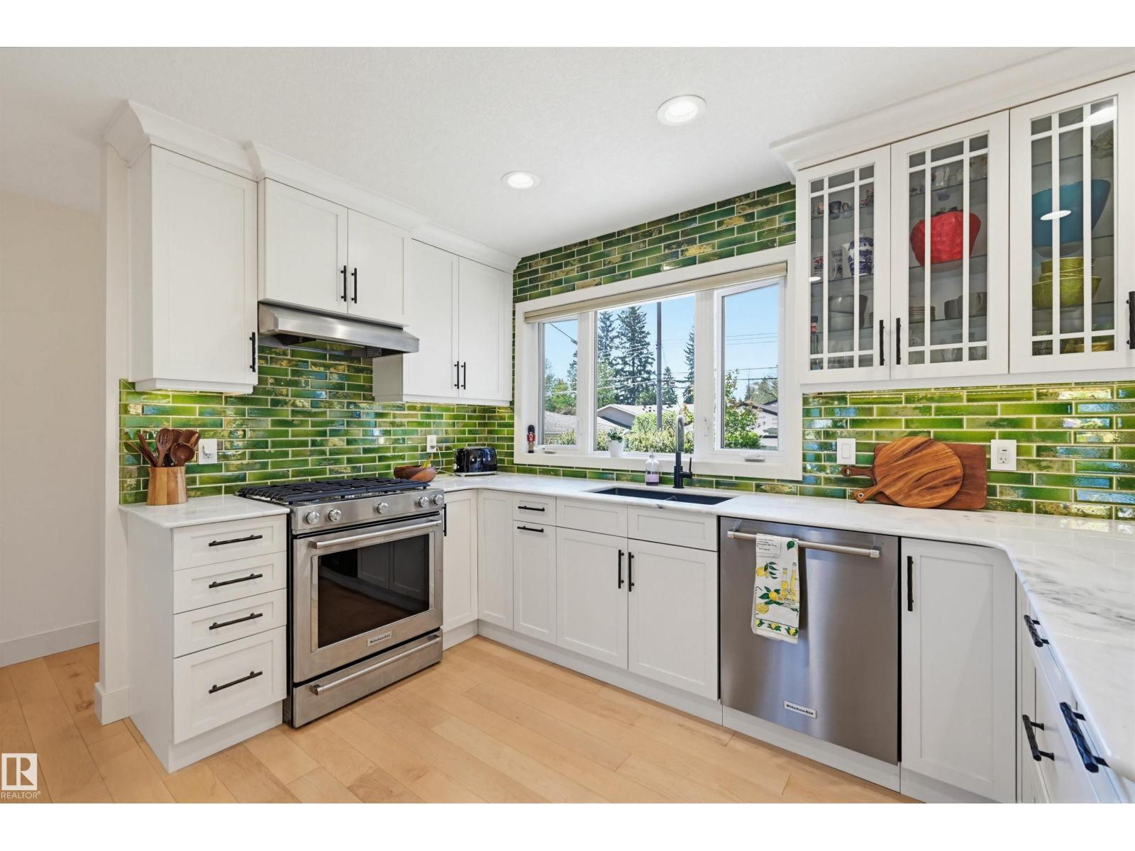 14631 88 AV NW - 16