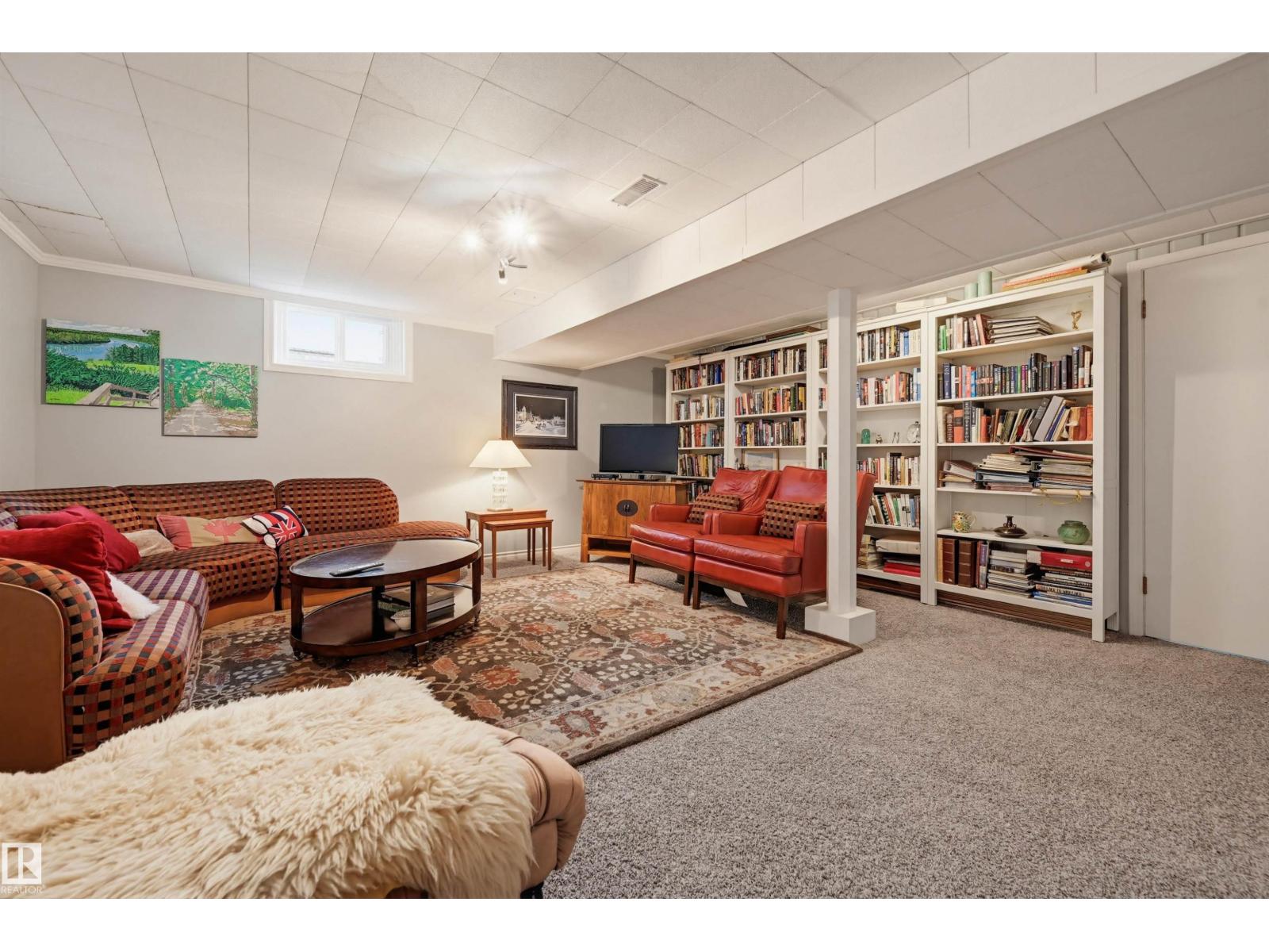 14631 88 AV NW - 32