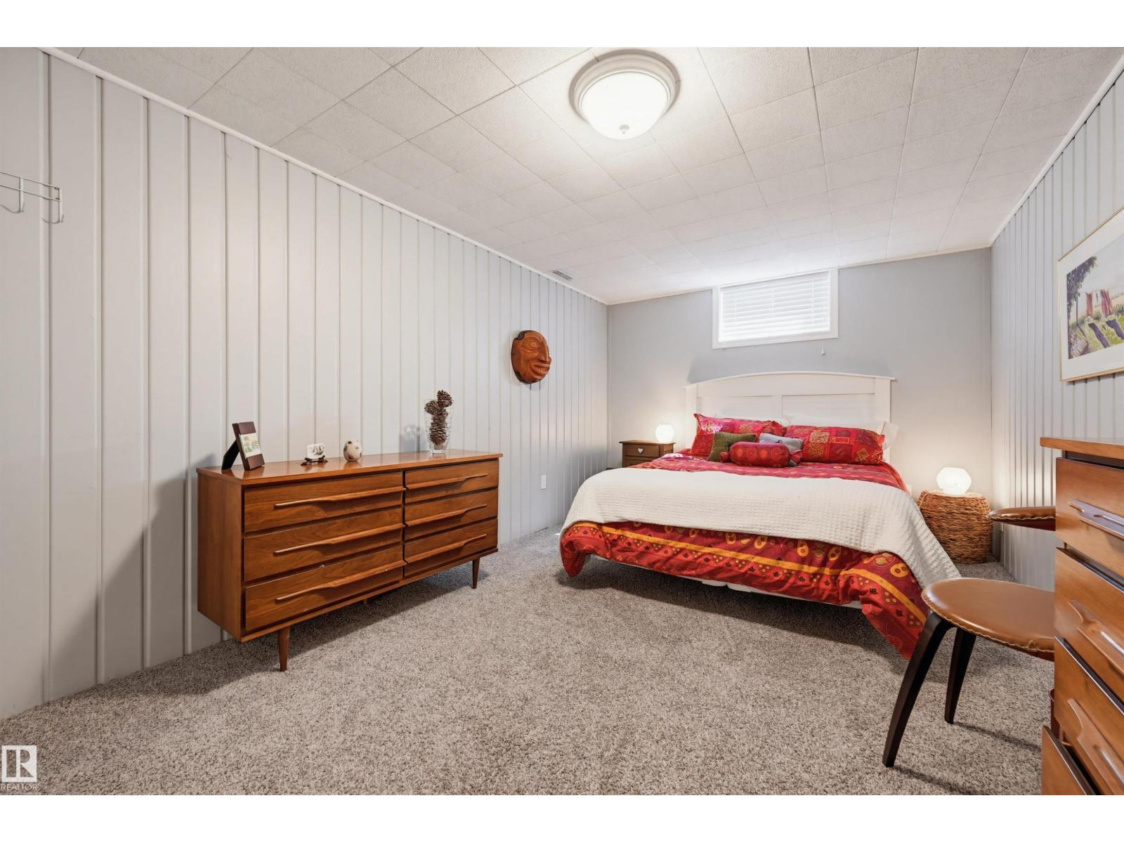 14631 88 AV NW - 35