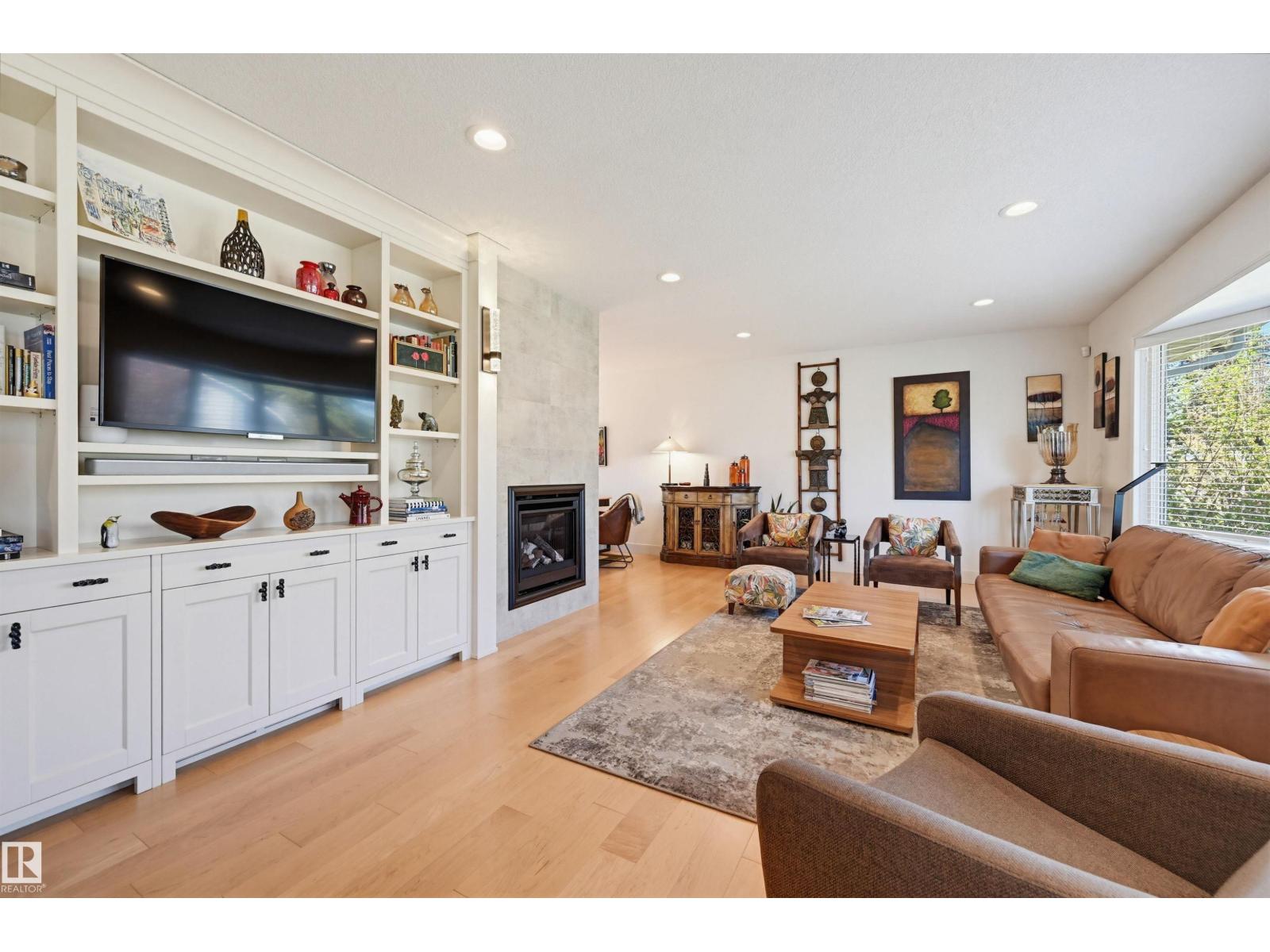 14631 88 AV NW - 7
