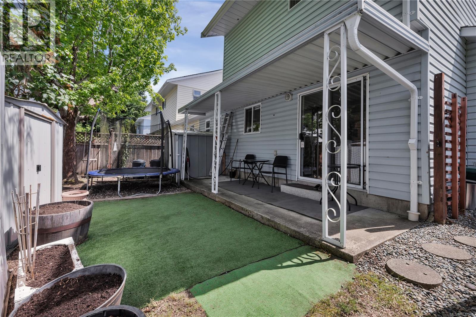 #4 6135 Ryall Rd - 22