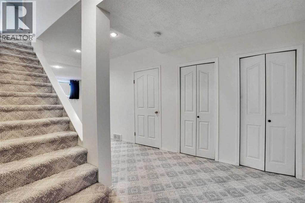 9143 Edgebrook Drive NW - 38