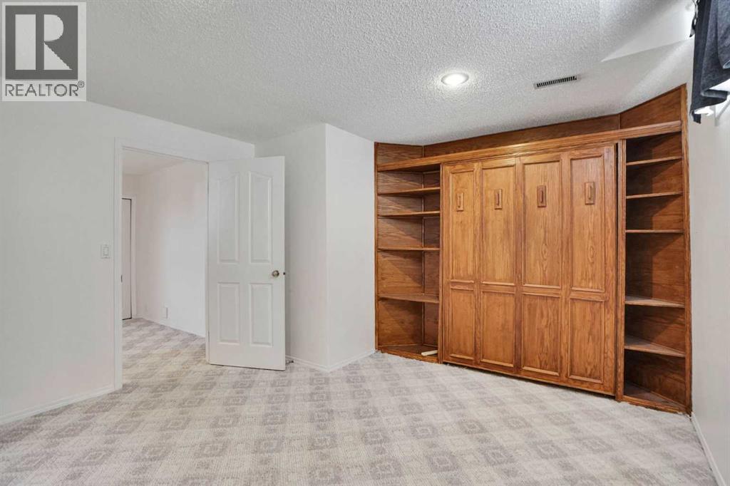 9143 Edgebrook Drive NW - 43