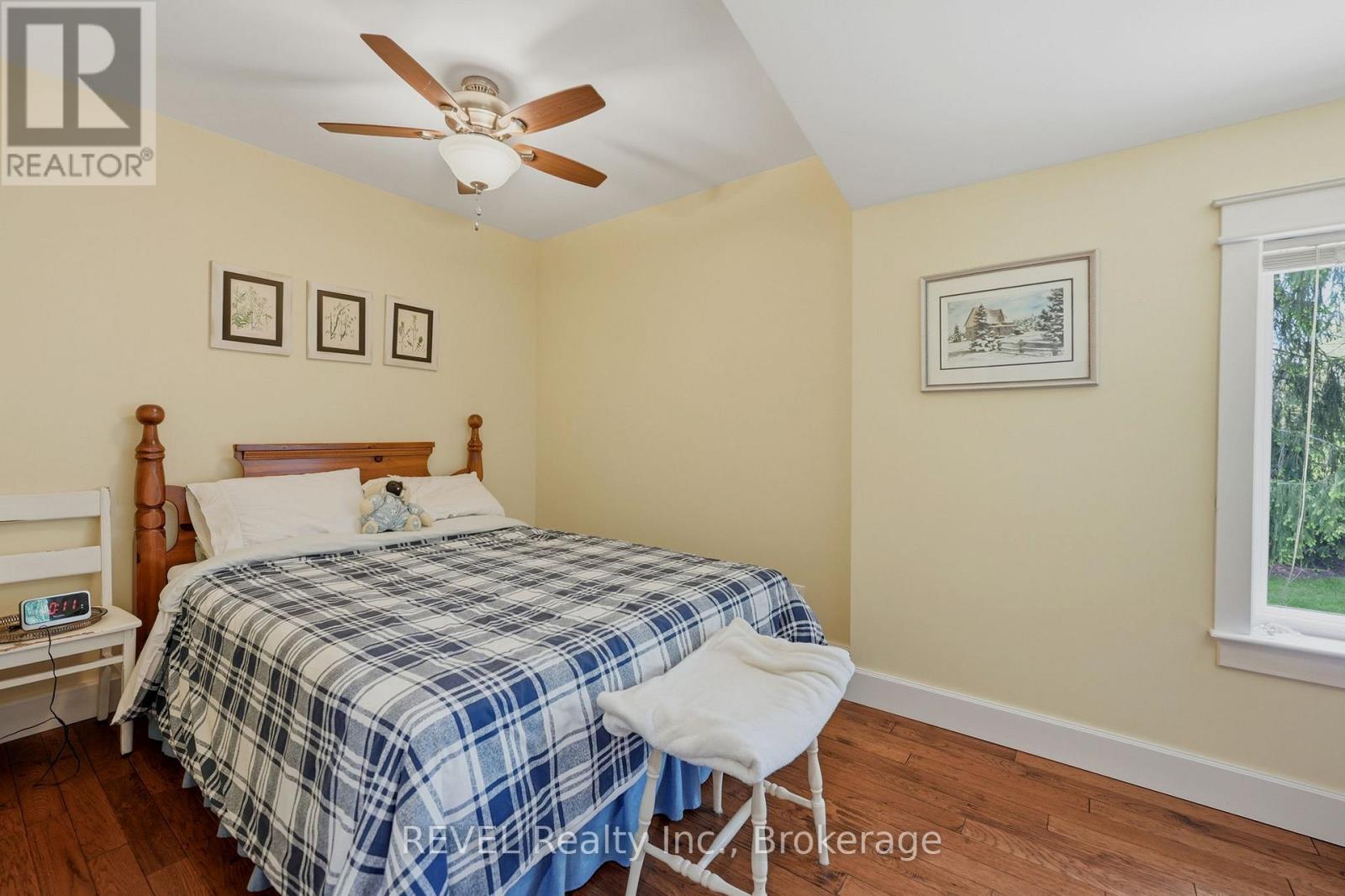 200 HURRICANE ROAD - 24