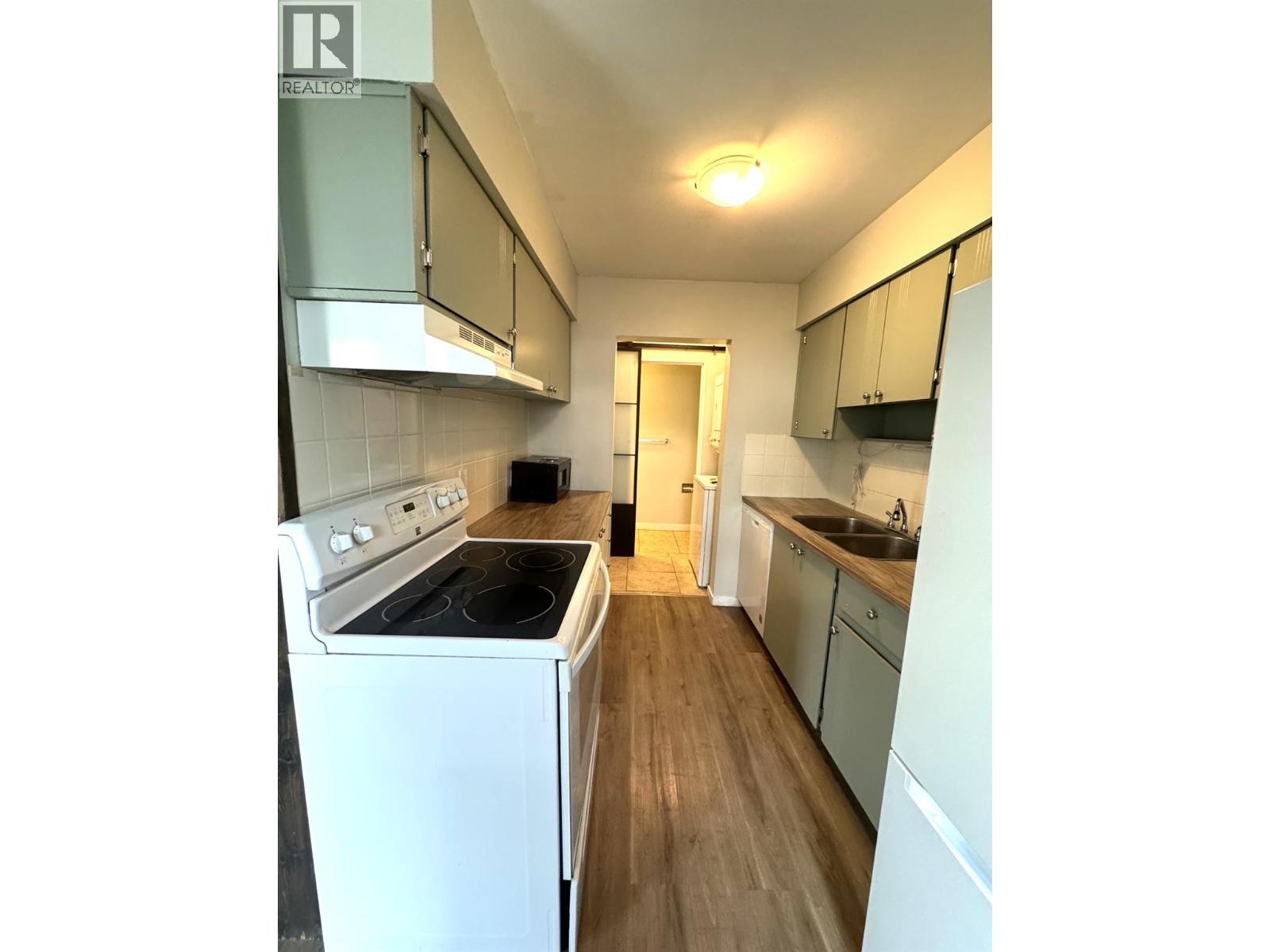 #102 2117 2ND Street N - 5