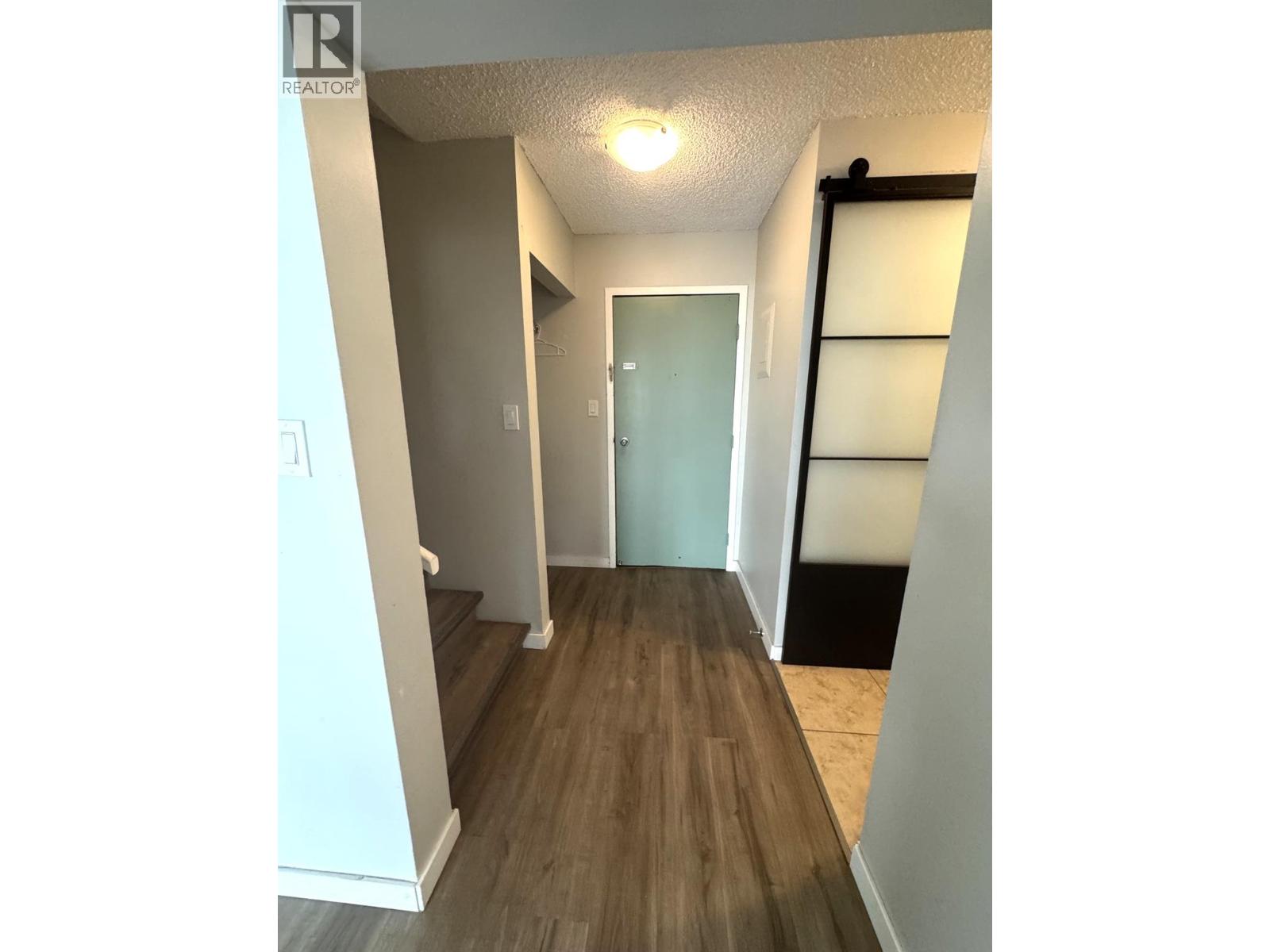 #102 2117 2ND Street N - 8