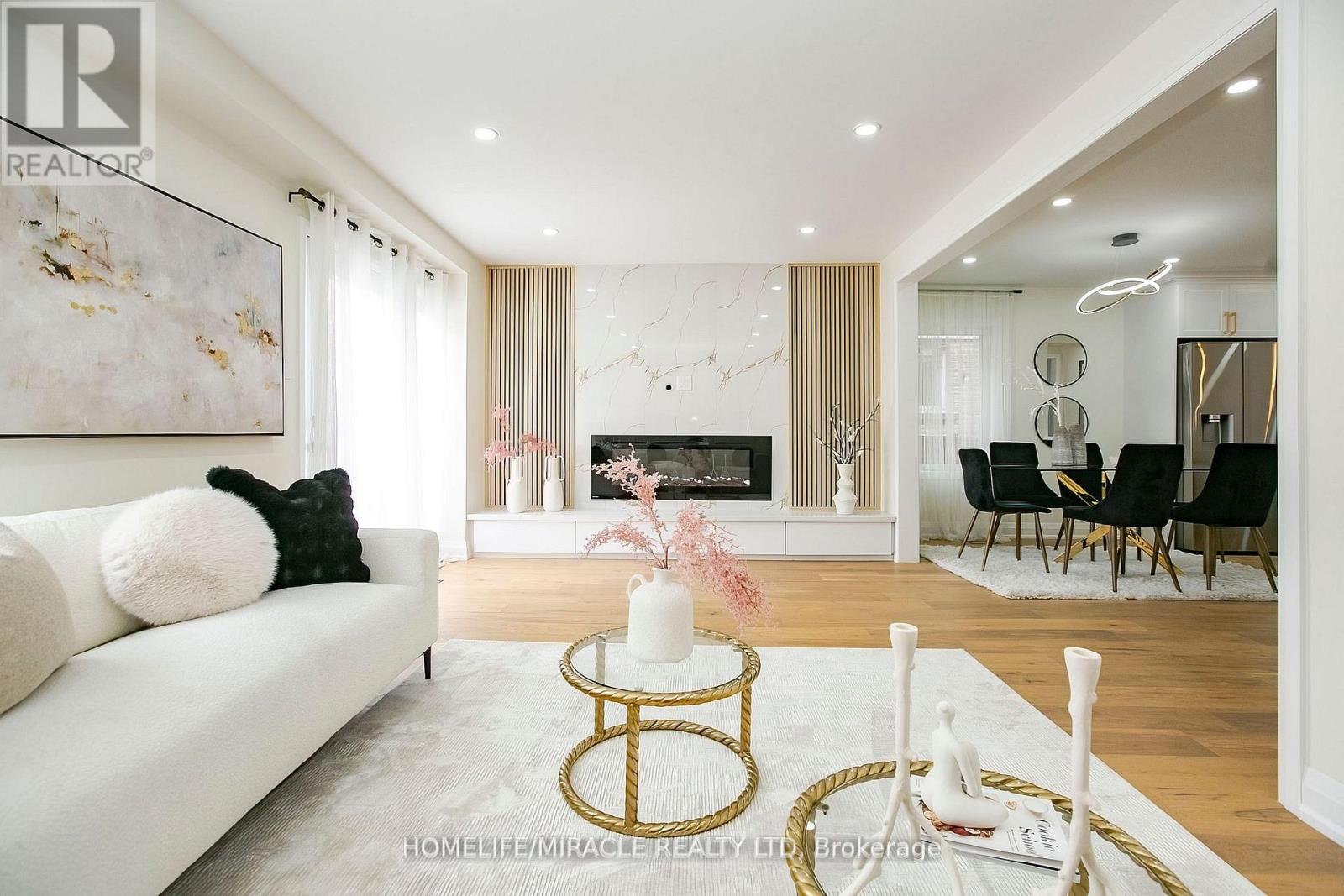 52 FOXACRE ROW - 13