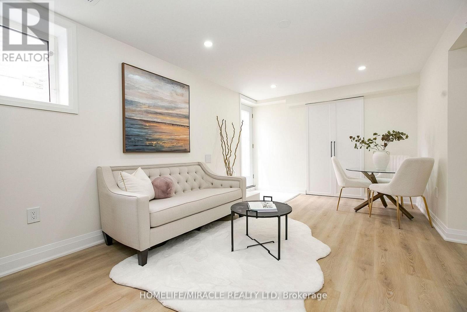 52 FOXACRE ROW - 38