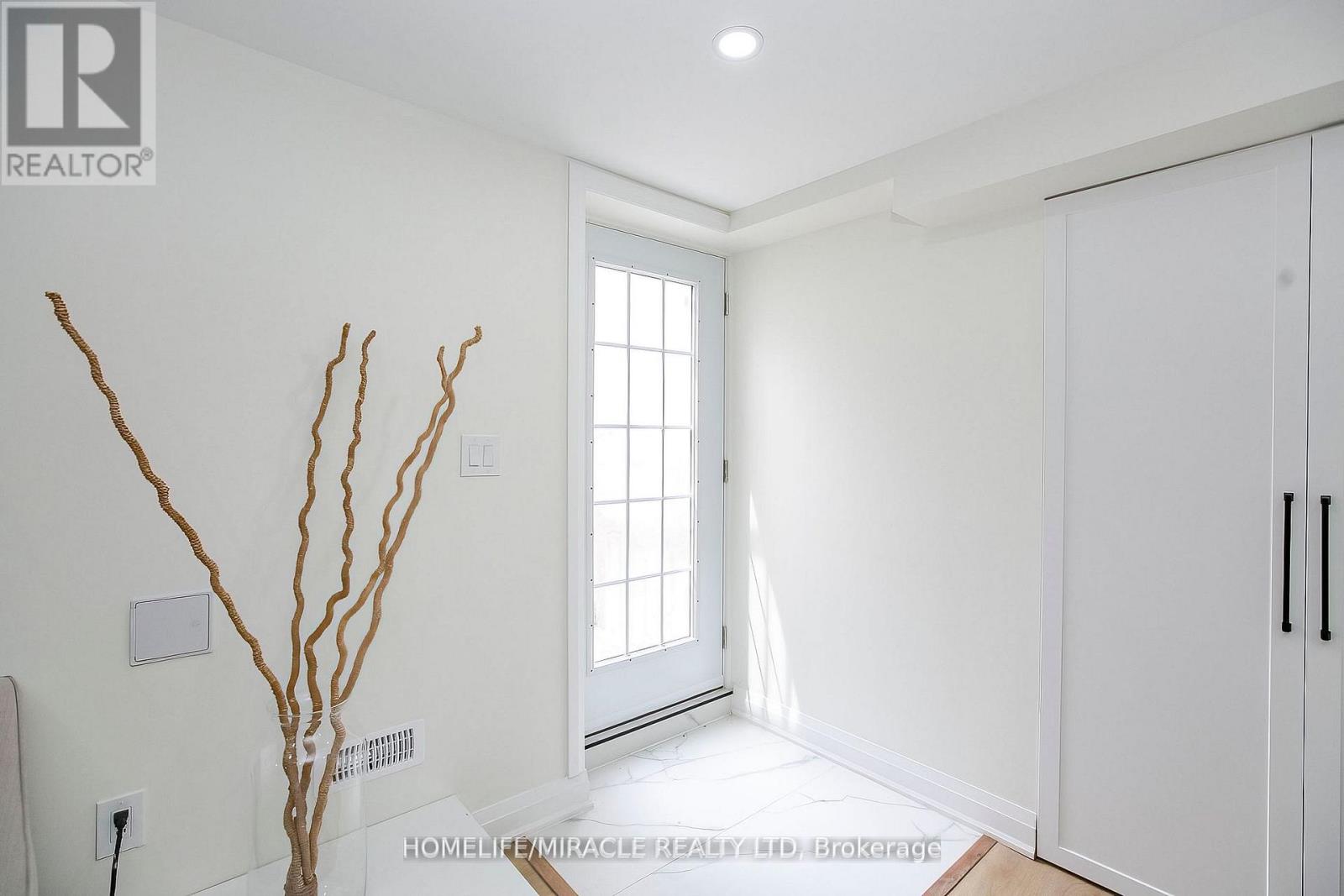 52 FOXACRE ROW - 40