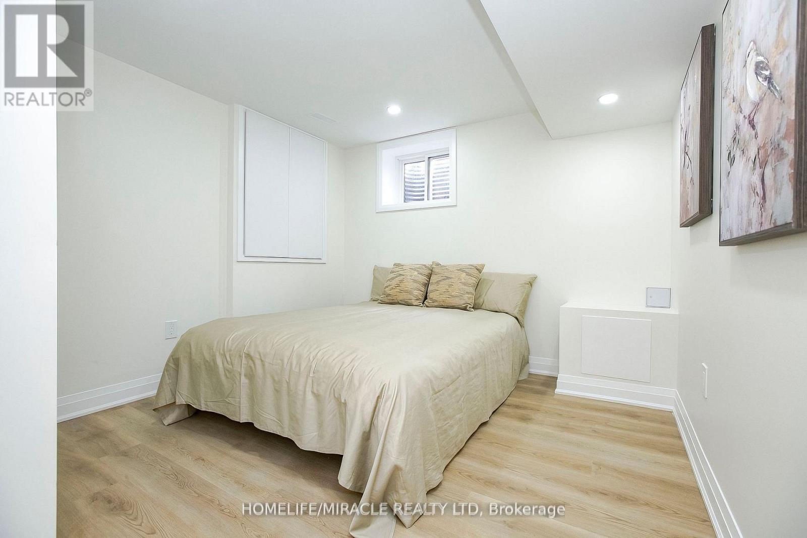 52 FOXACRE ROW - 45