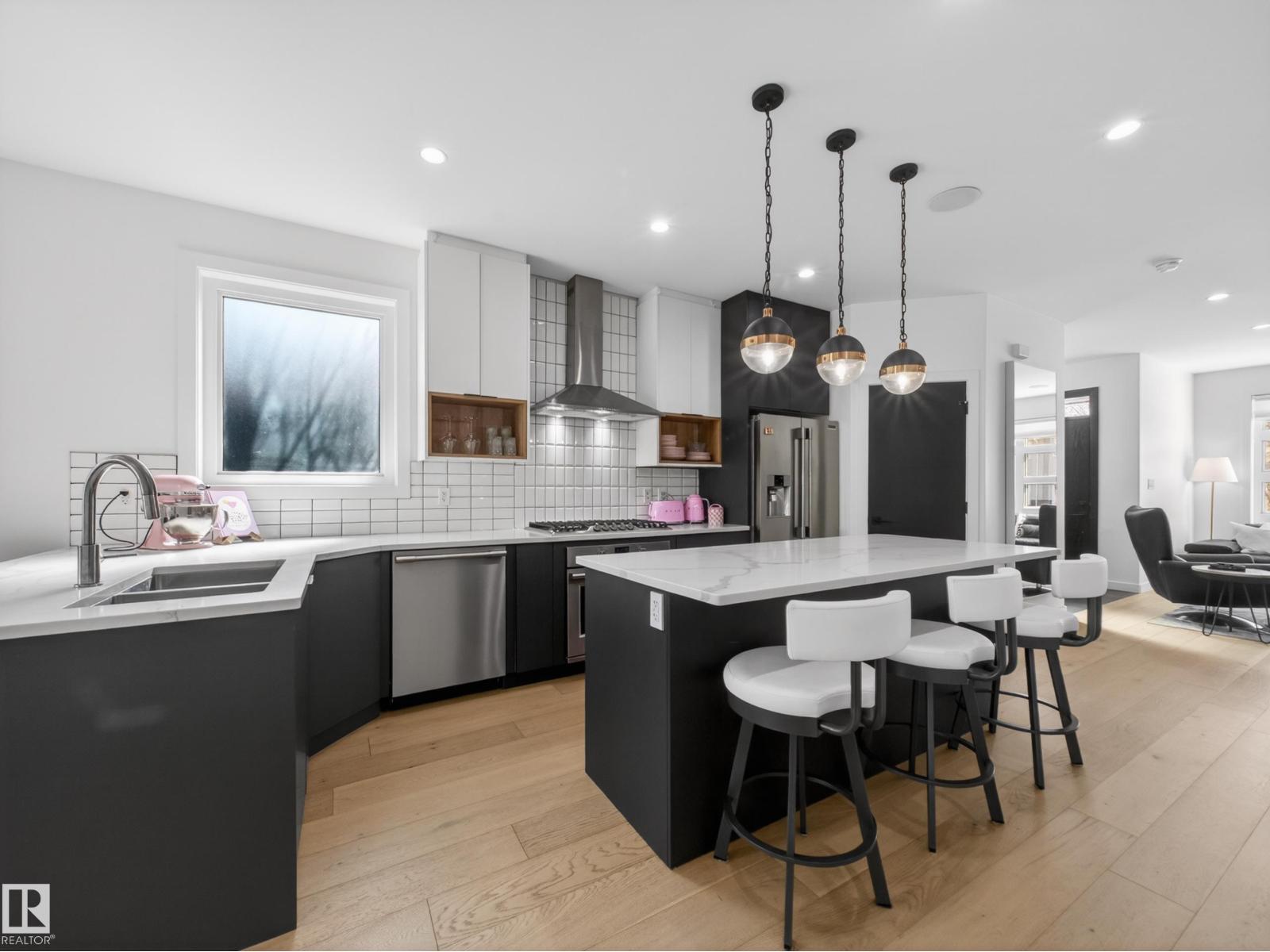 10449 143 ST NW - 13
