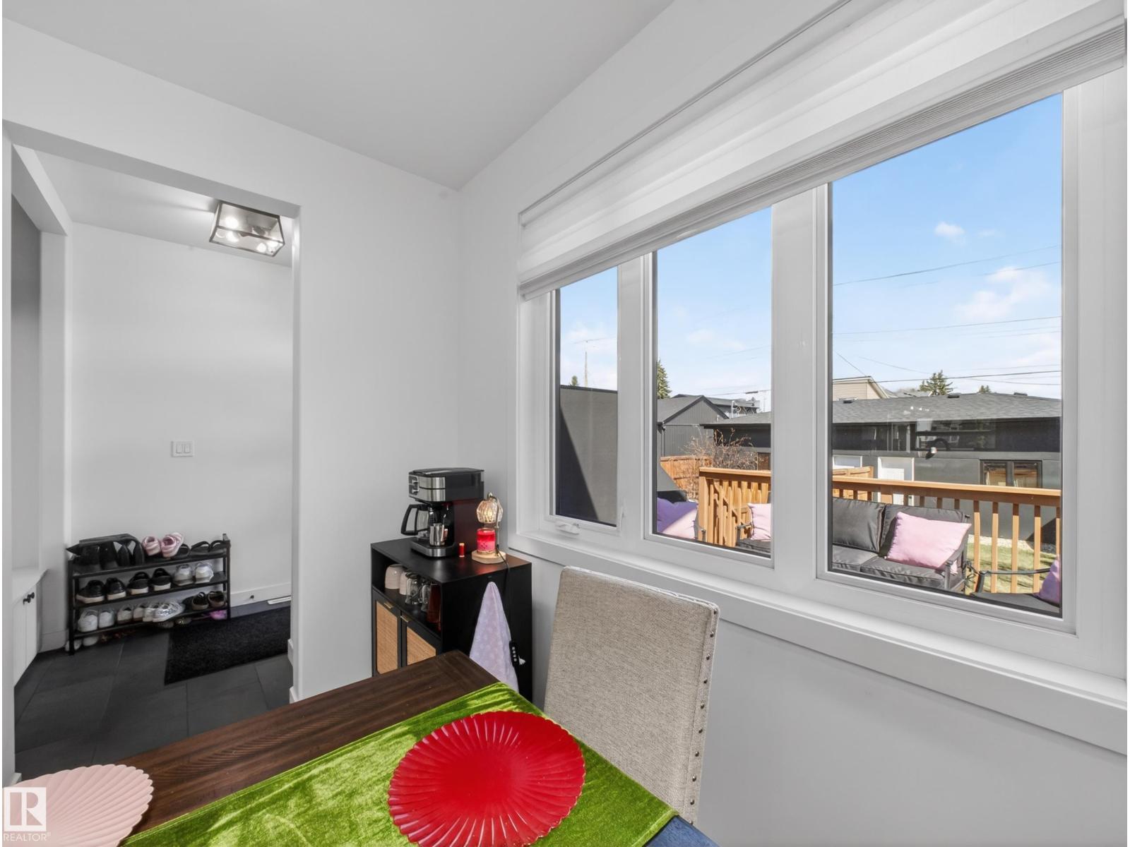 10449 143 ST NW - 19