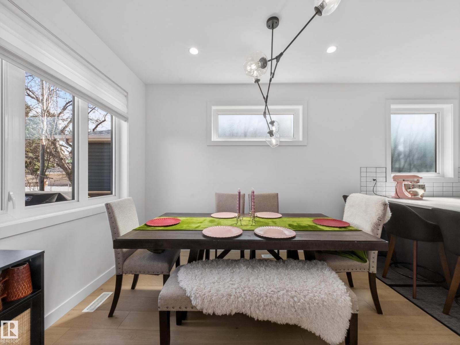 10449 143 ST NW - 22