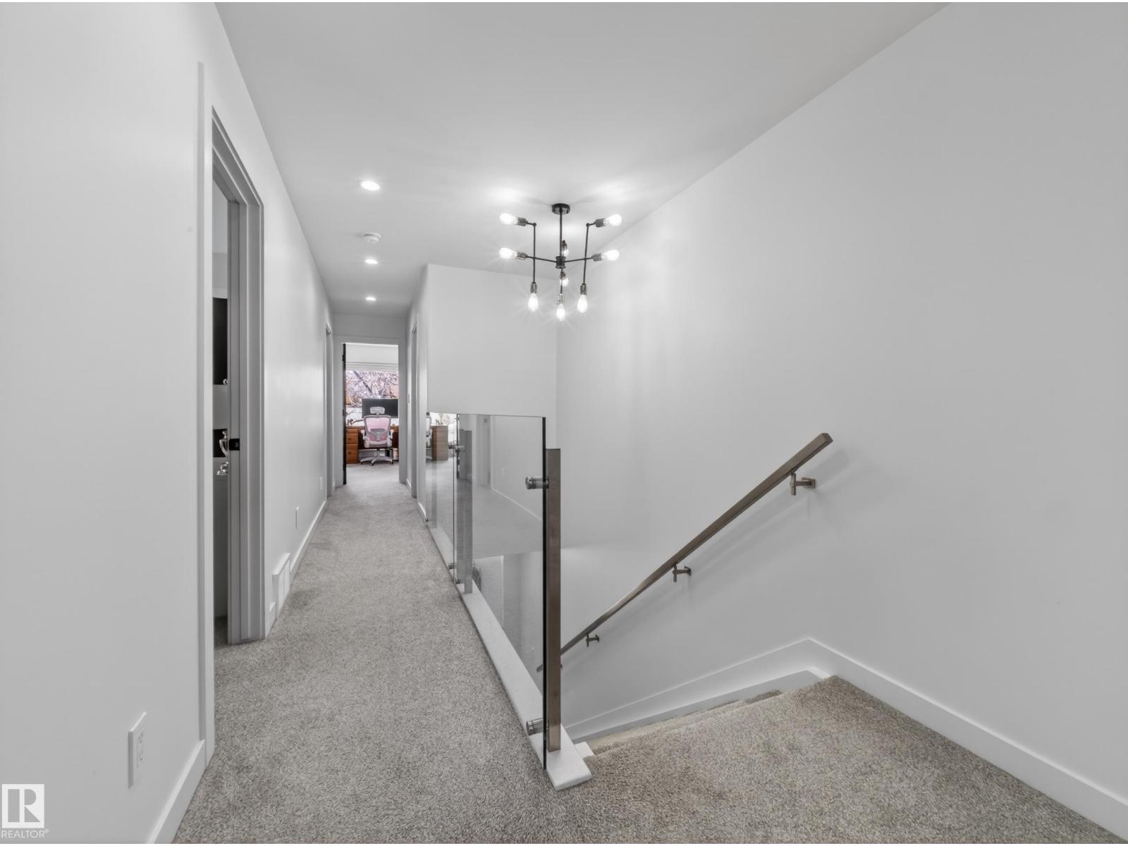 10449 143 ST NW - 26