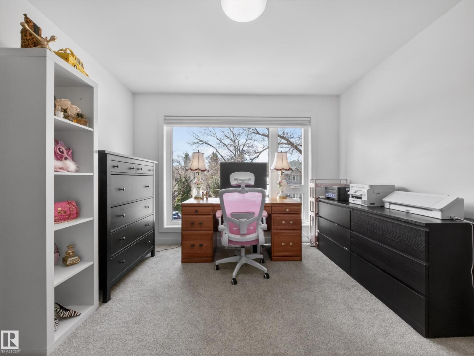 10449 143 ST NW - 36