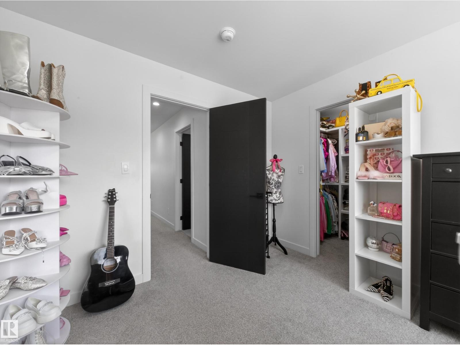 10449 143 ST NW - 37