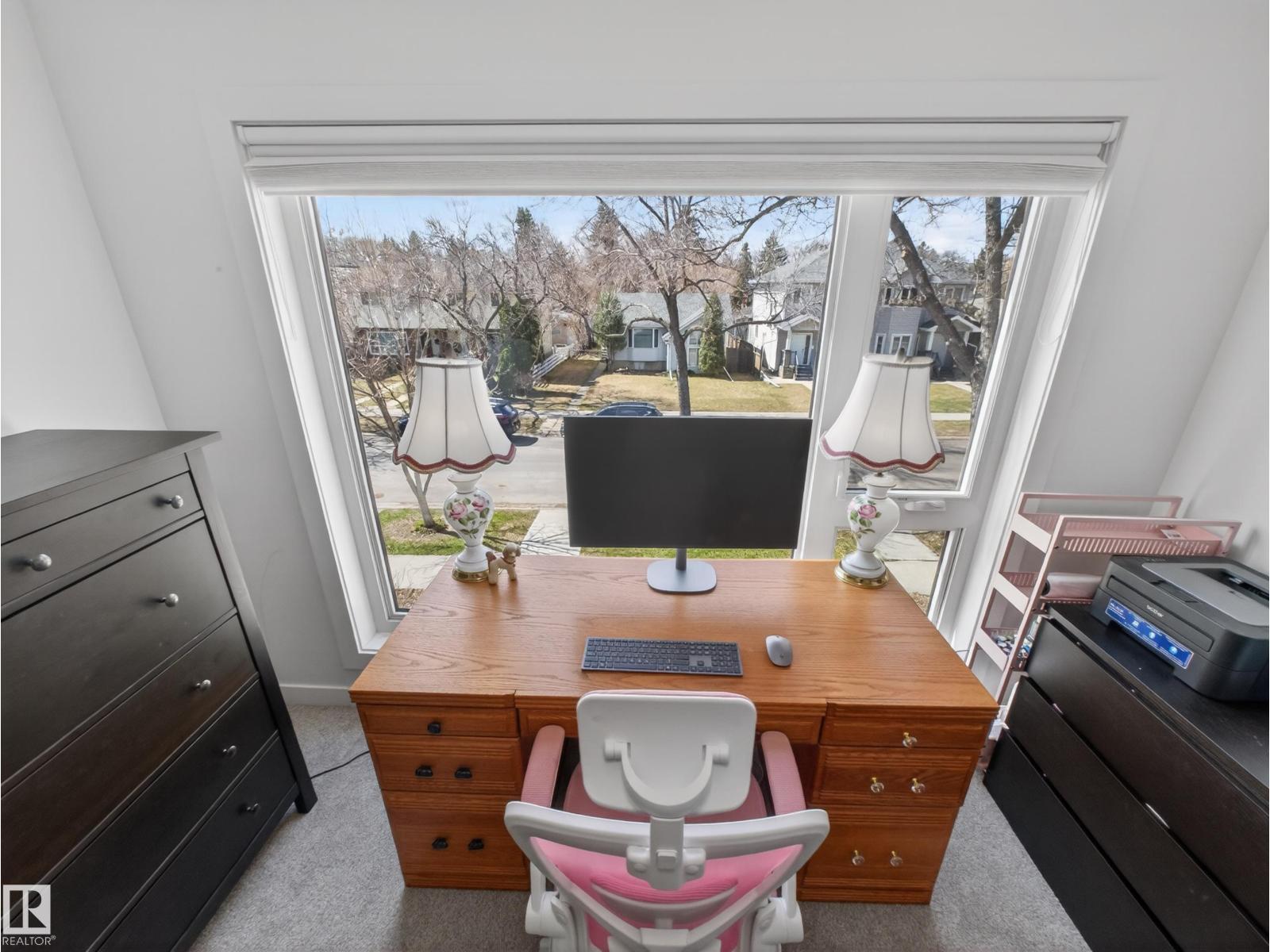 10449 143 ST NW - 38