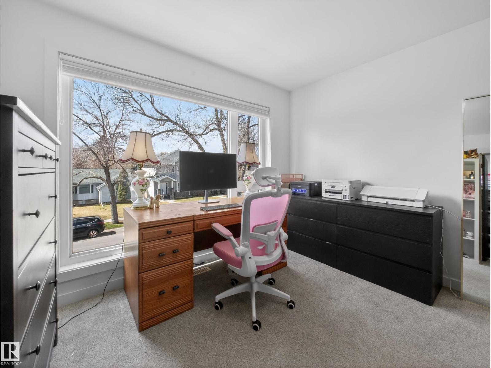 10449 143 ST NW - 41