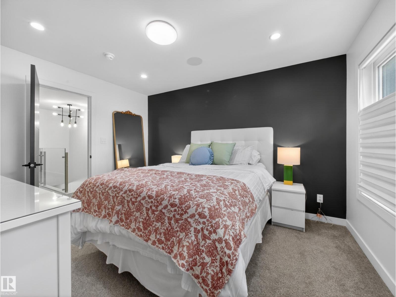 10449 143 ST NW - 46