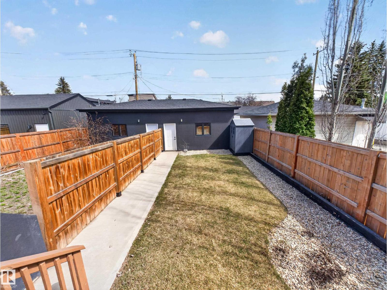 10449 143 ST NW - 66