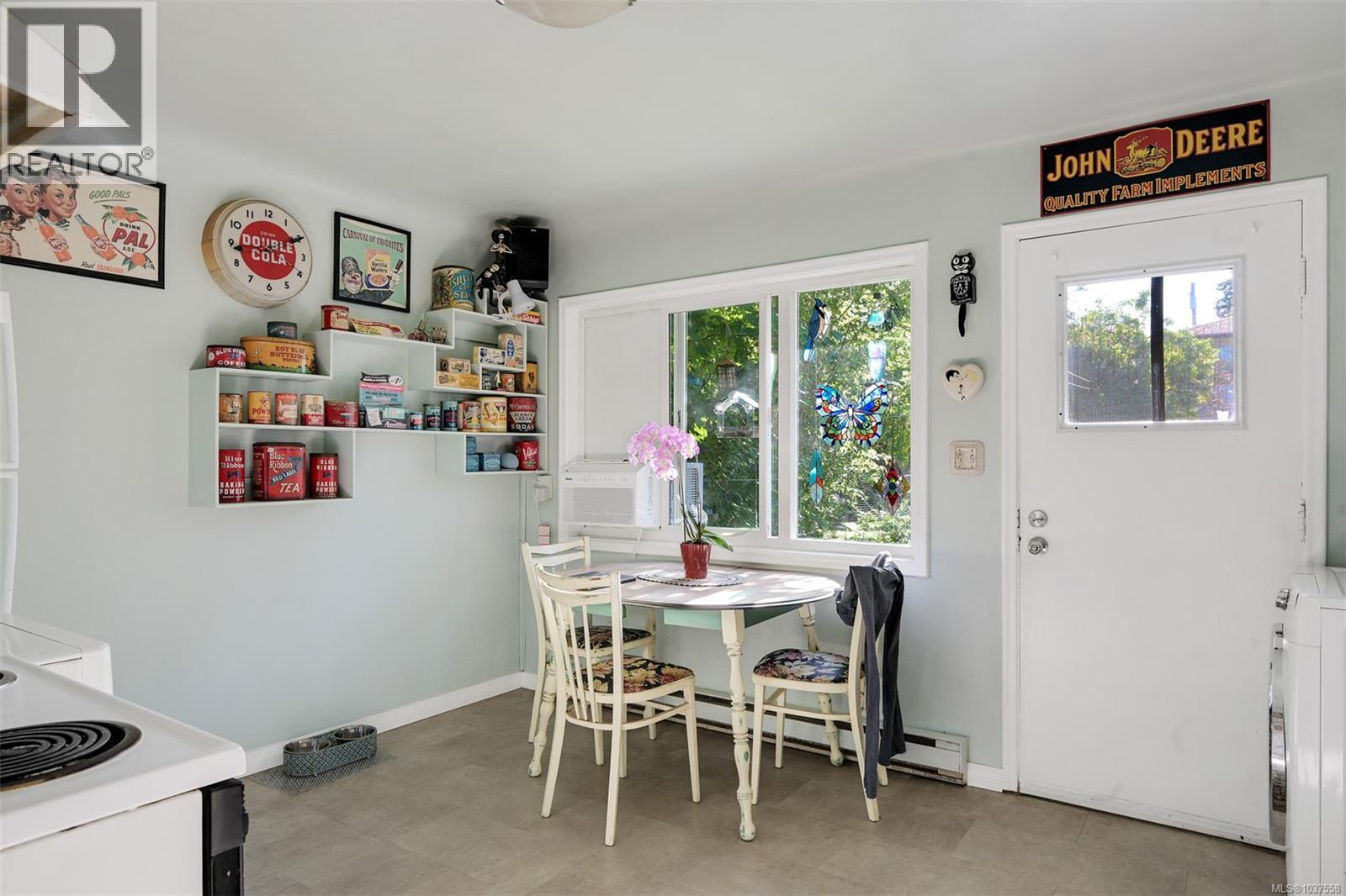 2550/2552 Belmont Ave - 14