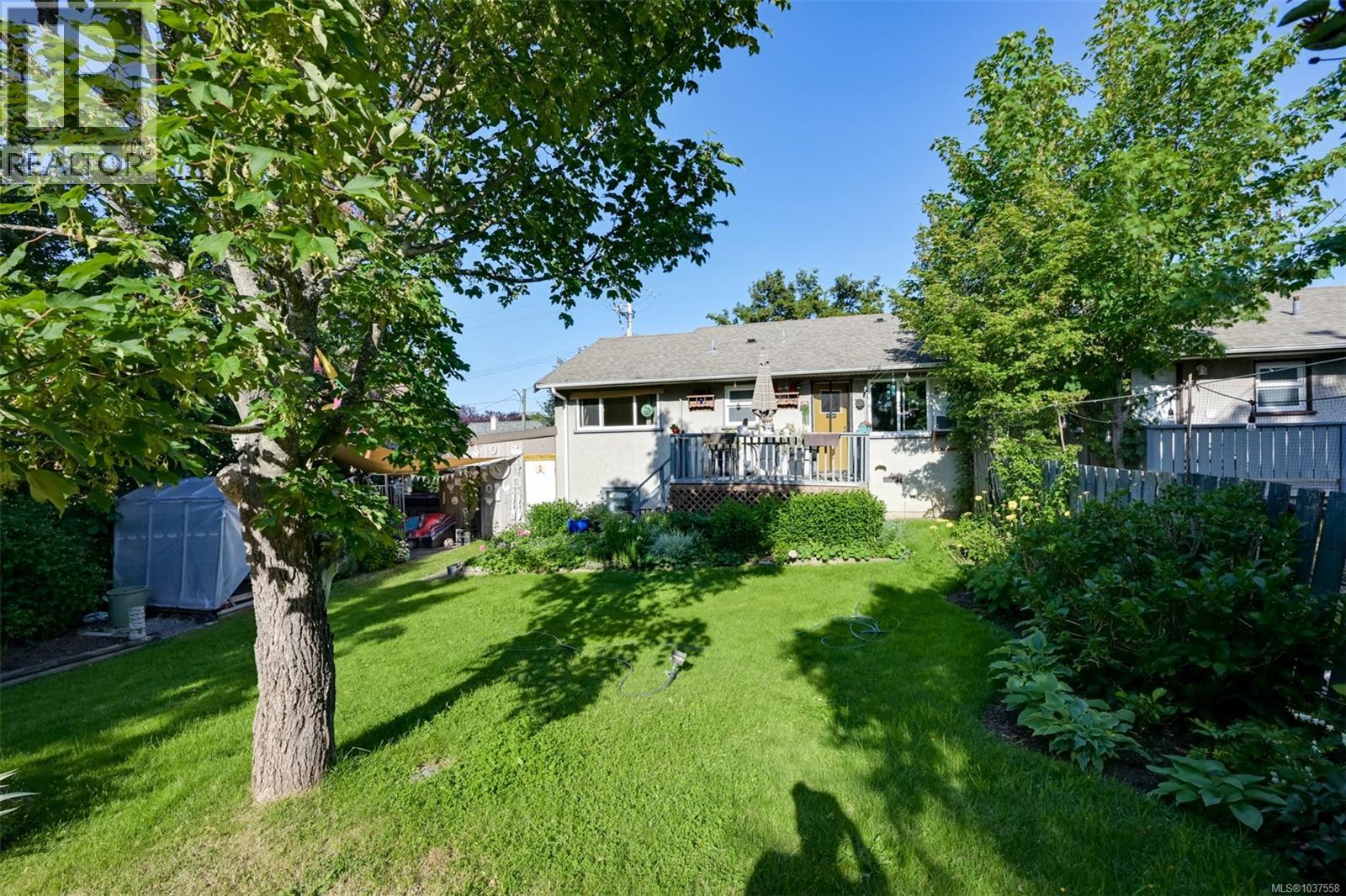 2550/2552 Belmont Ave - 27