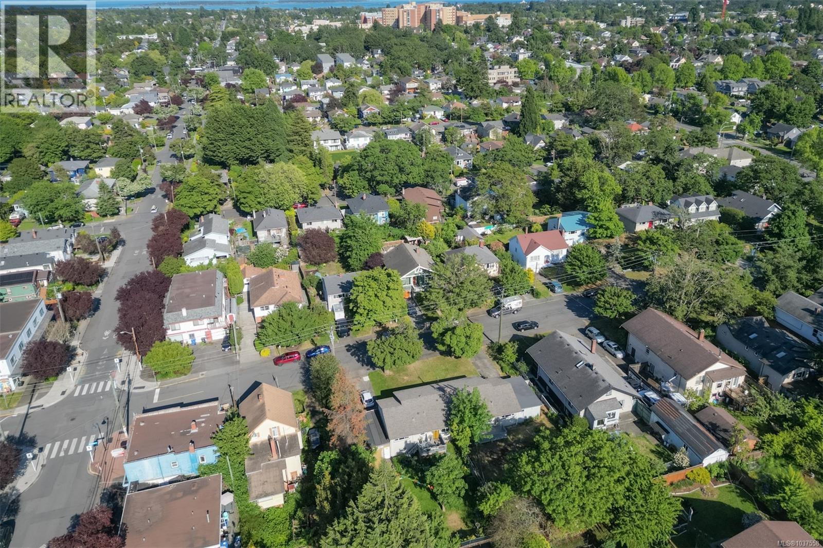 2550/2552 Belmont Ave - 59