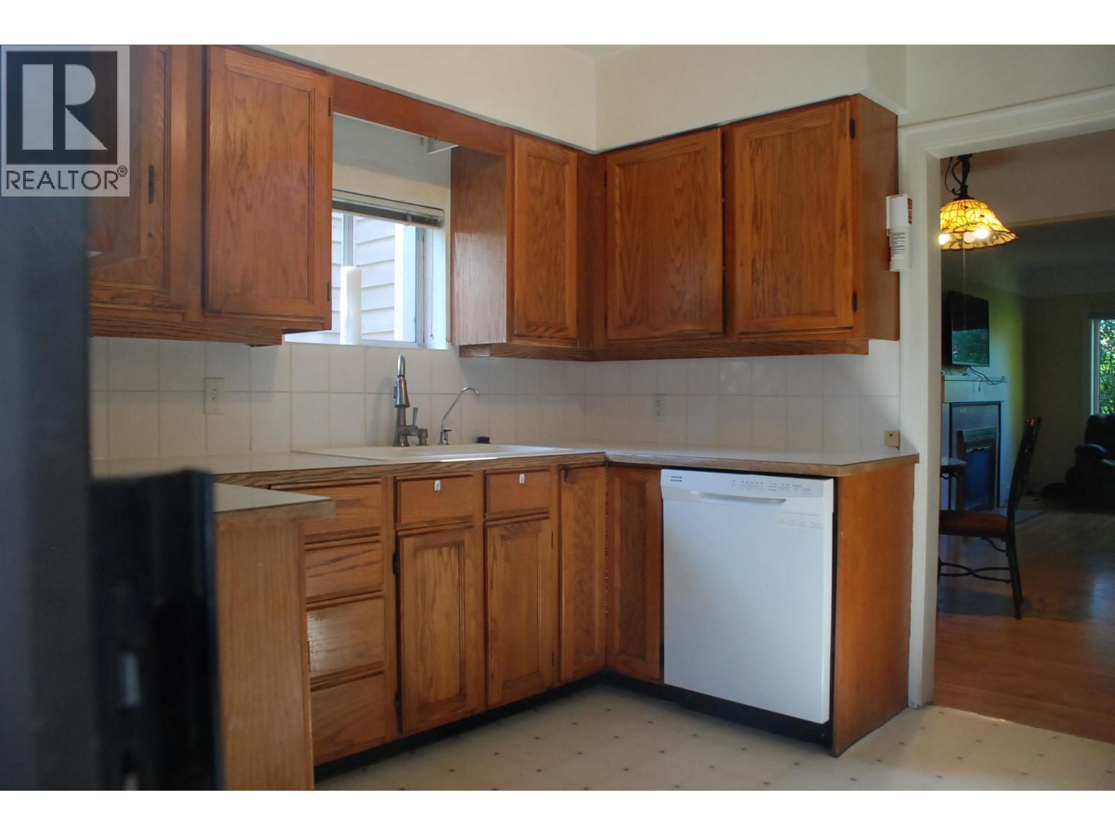 6 Bed, 3 Bath House for Sale in Vancouver – 3276 W 32ND AVENUE, Vancouver – MLS# R3126629 - Image 18