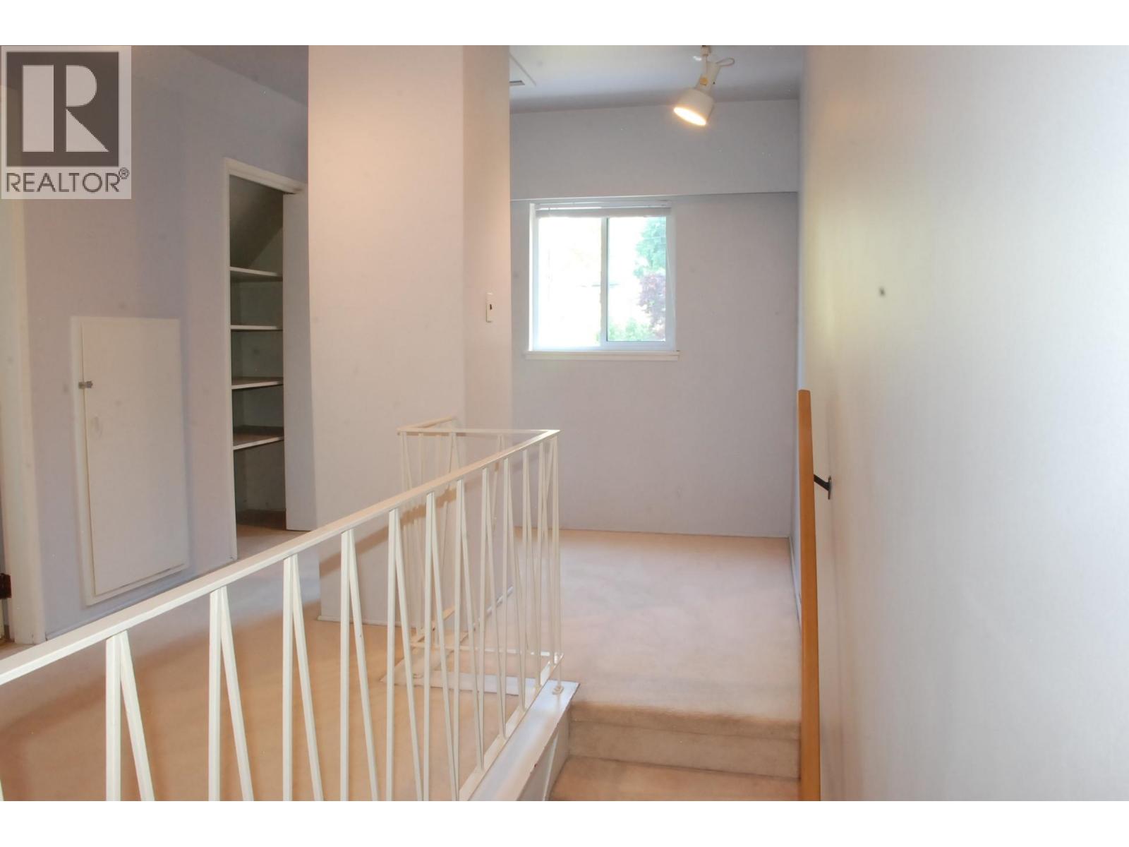 6 Bed, 3 Bath House for Sale in Vancouver – 3276 W 32ND AVENUE, Vancouver – MLS# R3126629 - Image 11