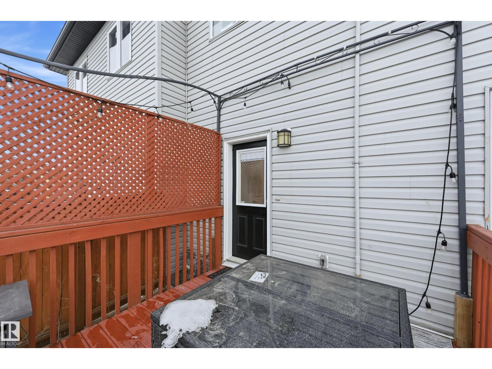 10736 149 ST NW - 38