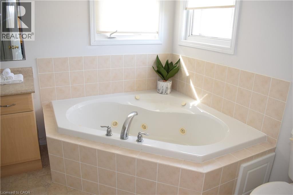 28 LEMON GRASS Street, Kitchener, Ontario, N2N3R5 — Photo 28