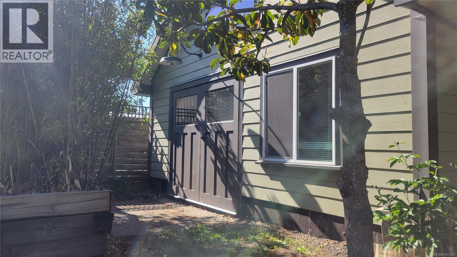 1334 Pembroke St - 46