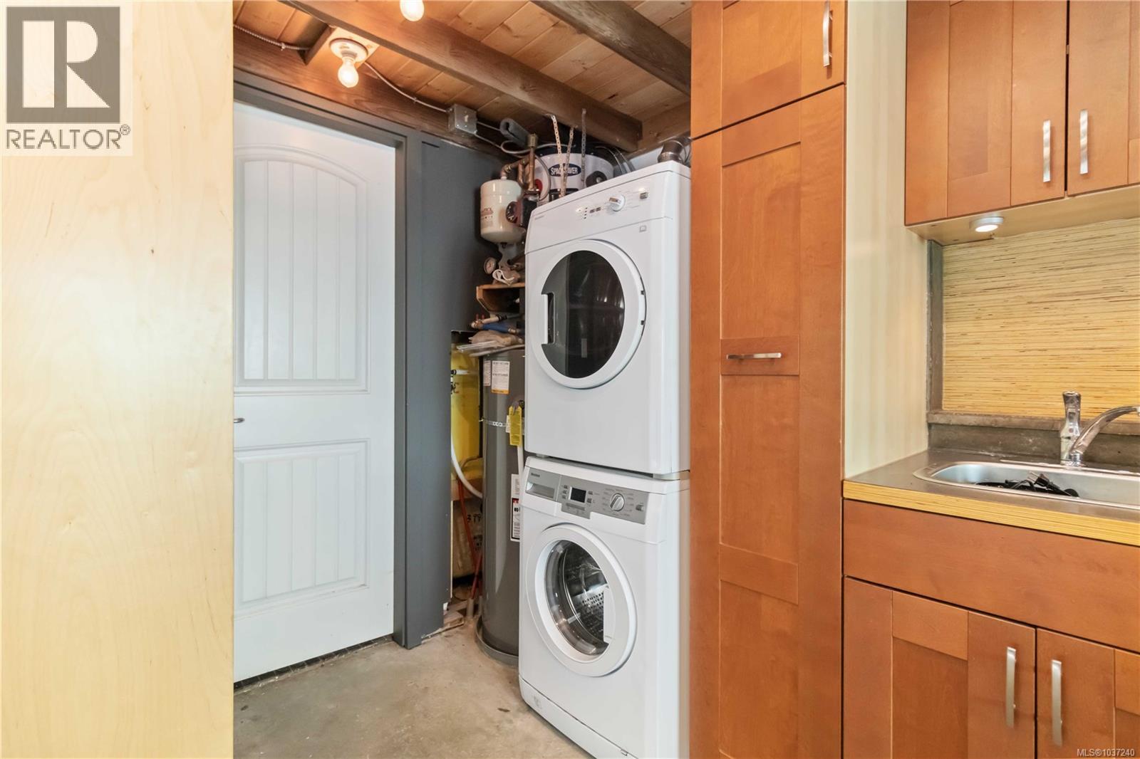 1334 Pembroke St - 43
