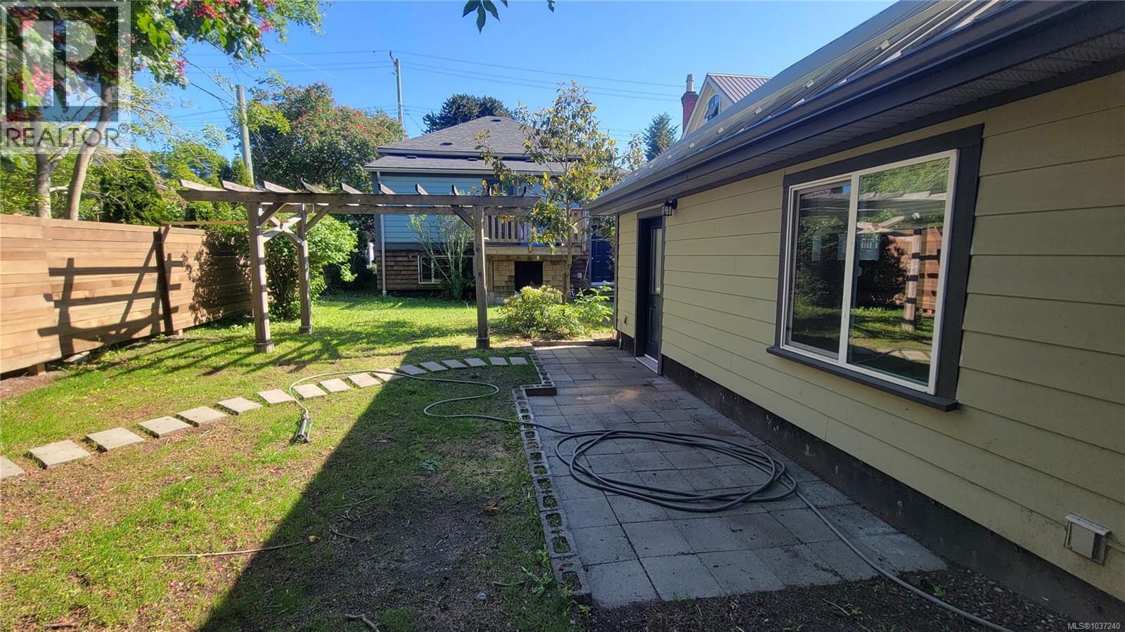 1334 Pembroke St - 50