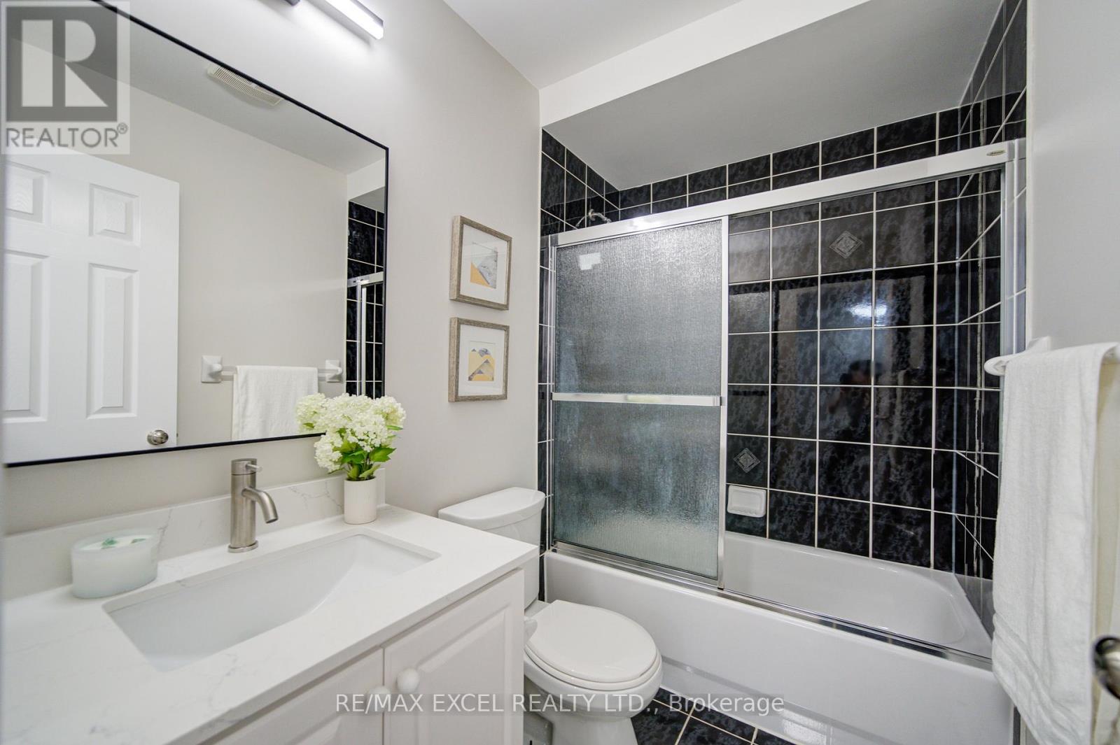59 BASSETT AVENUE - 30