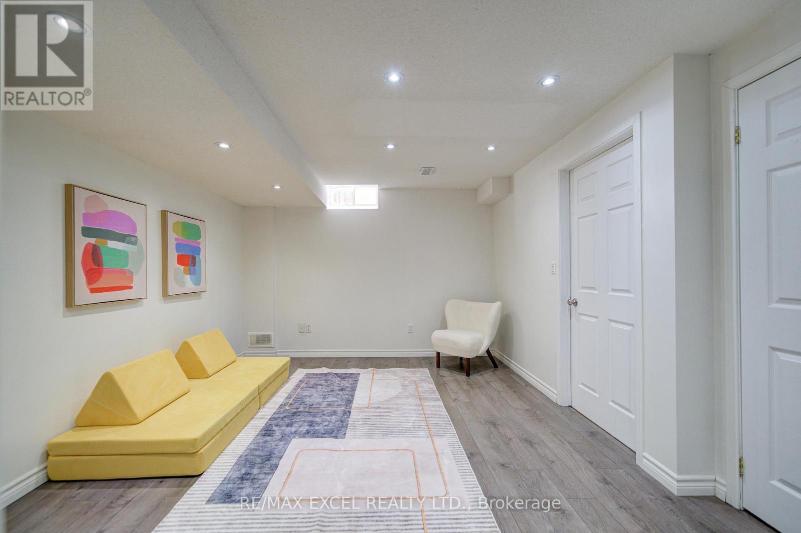 59 BASSETT AVENUE - 32