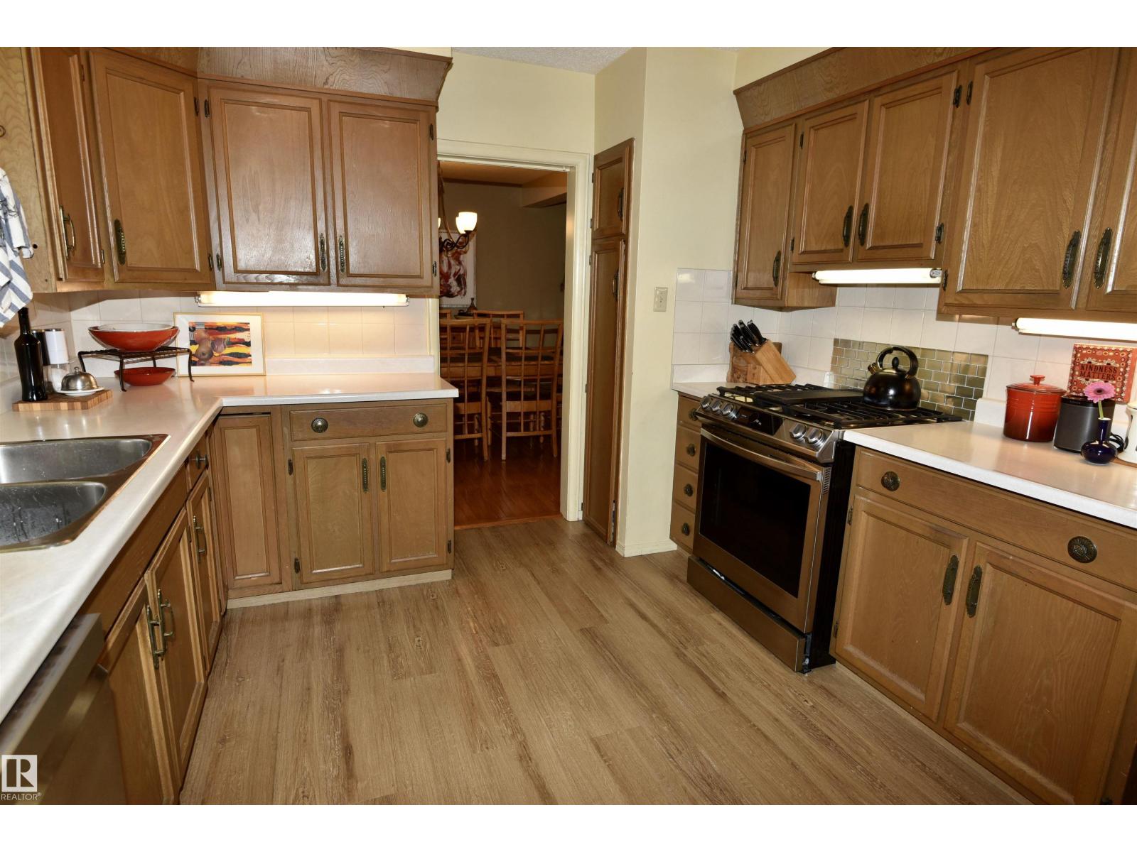13910 101A AV NW - 9