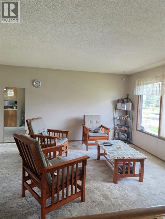 4716 55 Avenue - 3