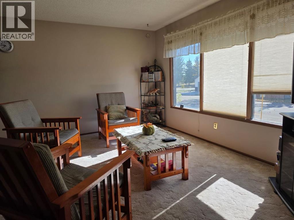 4716 55 Avenue - 5